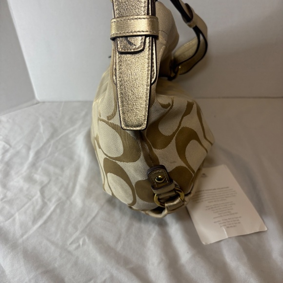 Vtg Coach 24CM Soho Signature Duffle/Shoulder Bag F15067 Tan/Pink/Gold/Metallic - Picture 4 of 12